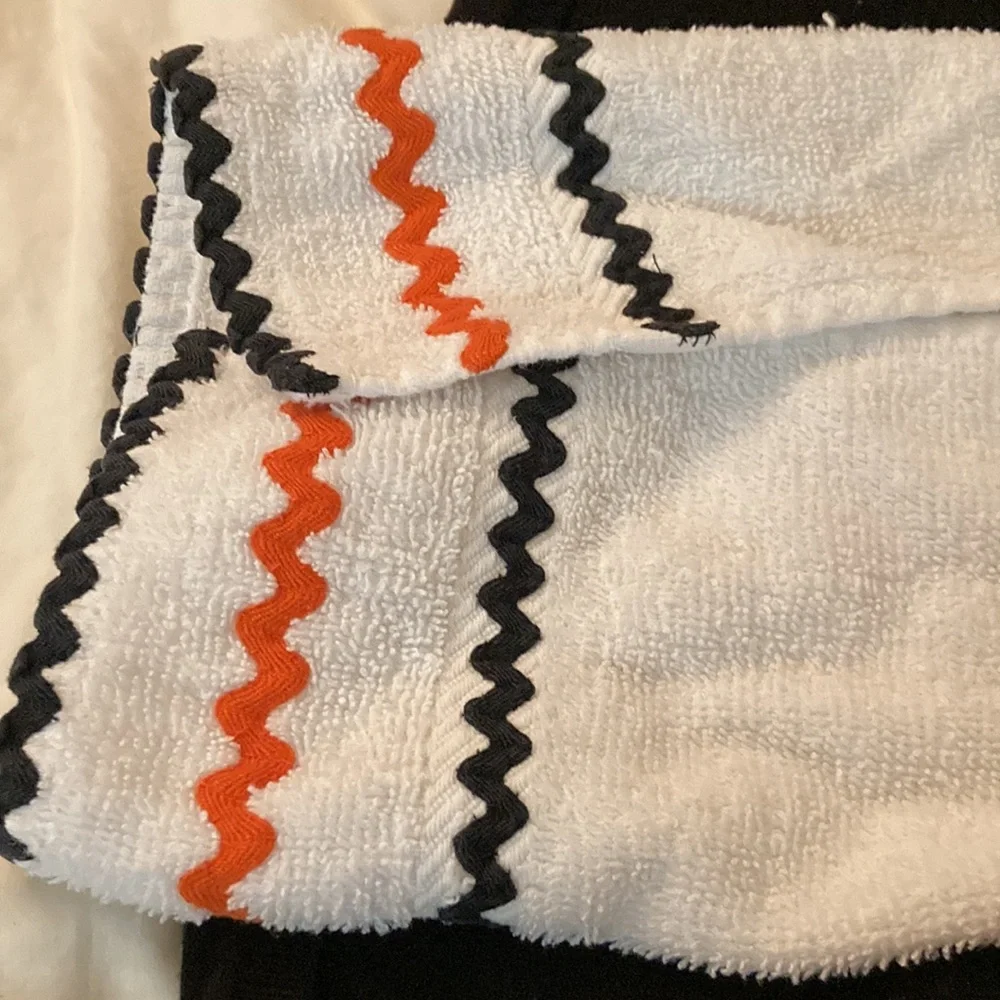 Japanese Geisha 1960s hand crafted towel. Groovy galore